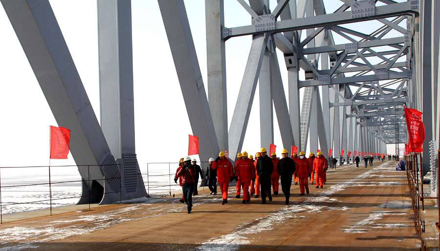 ���Է�̼������������